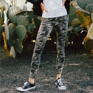 Dark Camouflage Zipper Ankle Pull On Skinny Pants